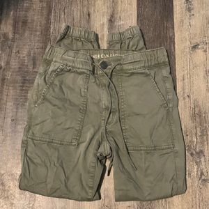 American eagle joggers